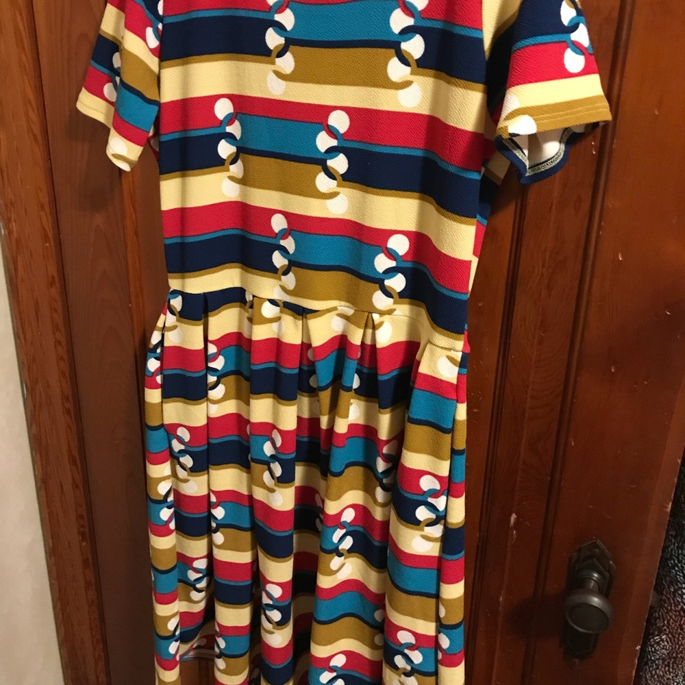 LuLaRoe XL Amelia never worn in perfect condition